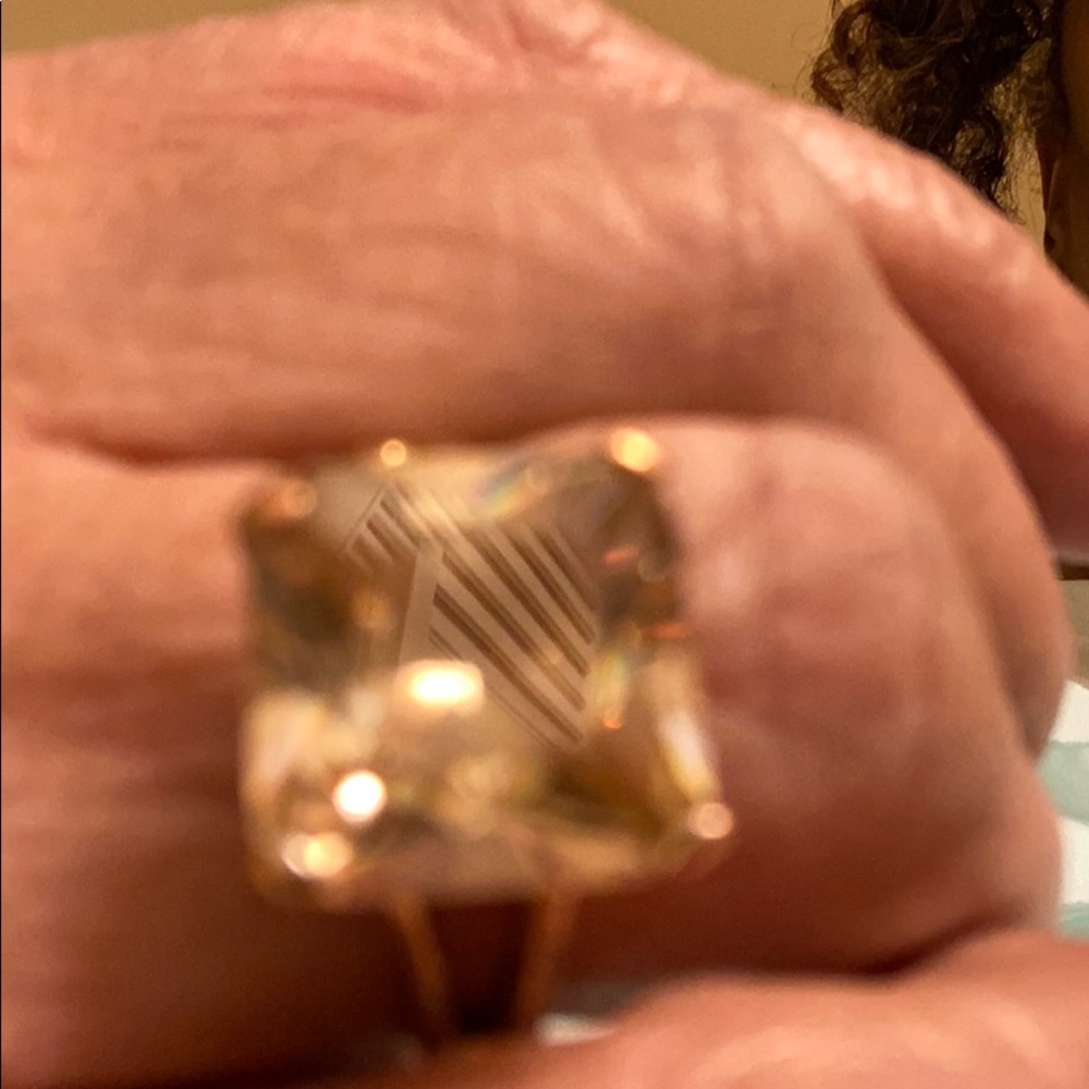 Ring - Picture 3 of 3